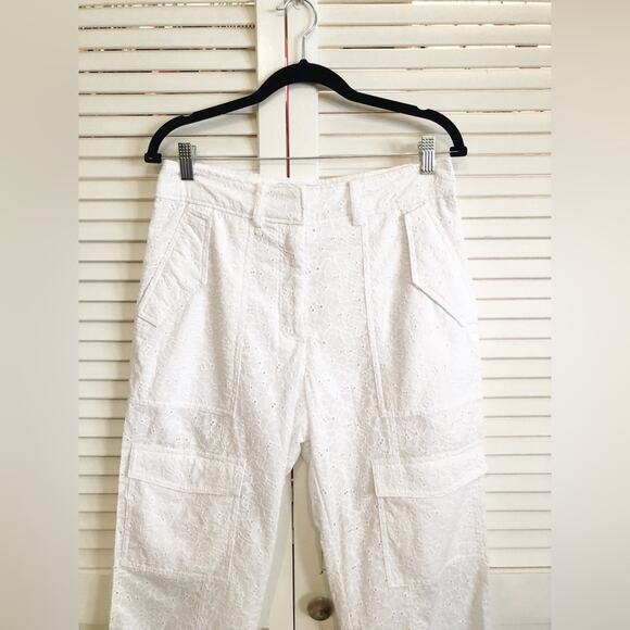 NWOT 10 Crosby Derek Lam White Eyelet Cargo Pant Capris - Picture 5 of 7